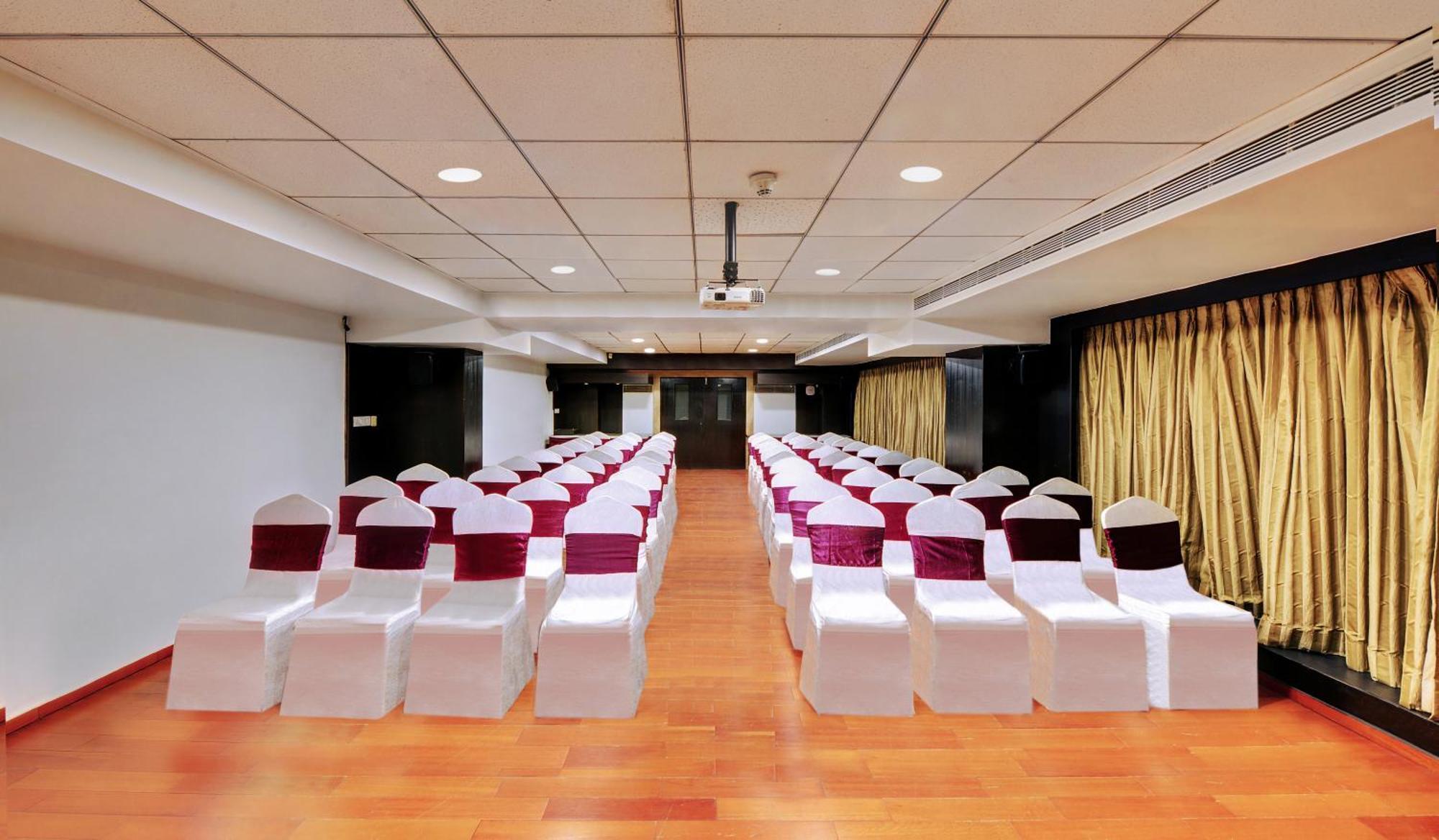 Iris The Business Hotel Bangalore Luaran gambar
