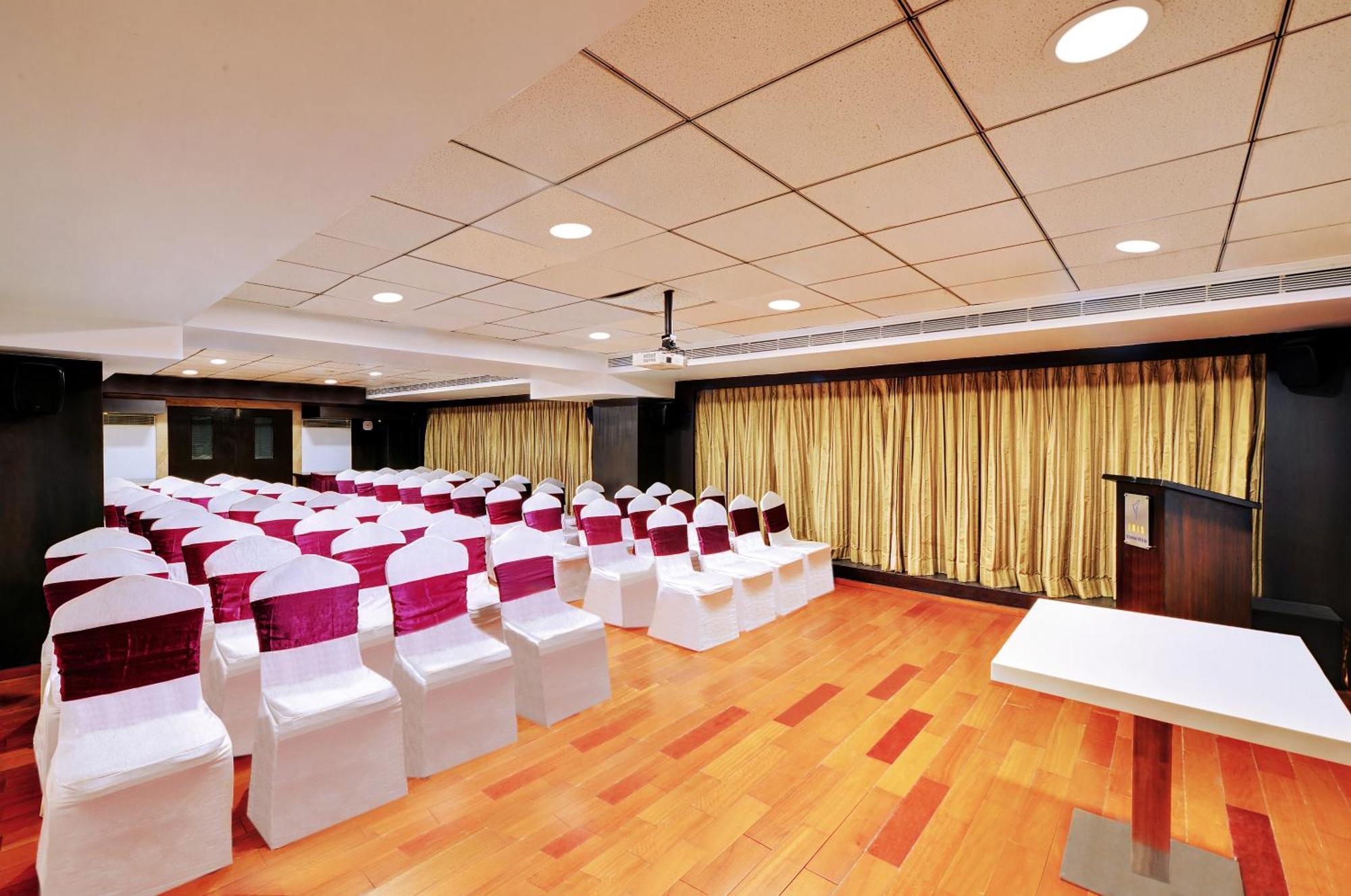 Iris The Business Hotel Bangalore Luaran gambar