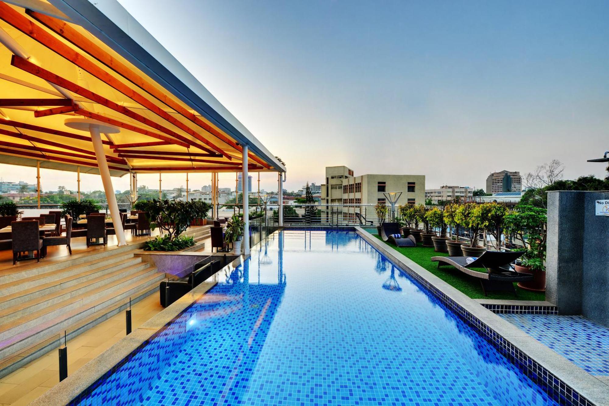 Iris The Business Hotel Bangalore Luaran gambar