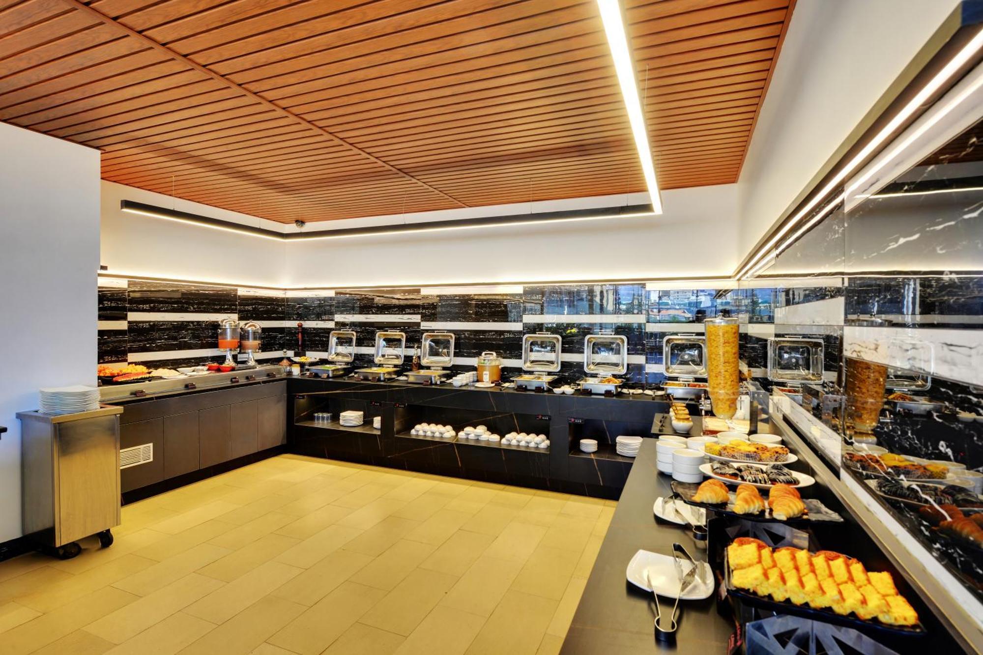 Iris The Business Hotel Bangalore Luaran gambar