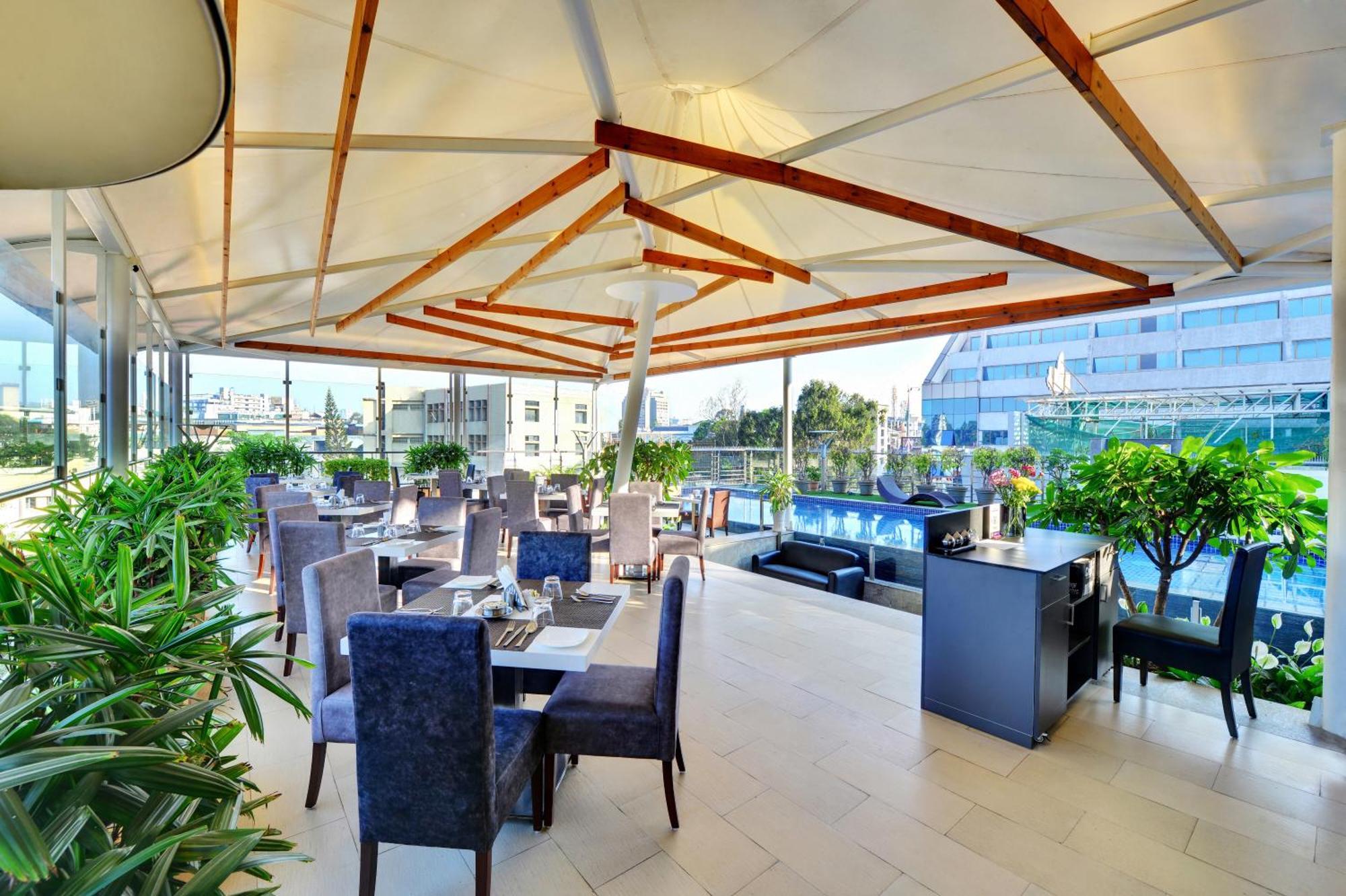 Iris The Business Hotel Bangalore Luaran gambar