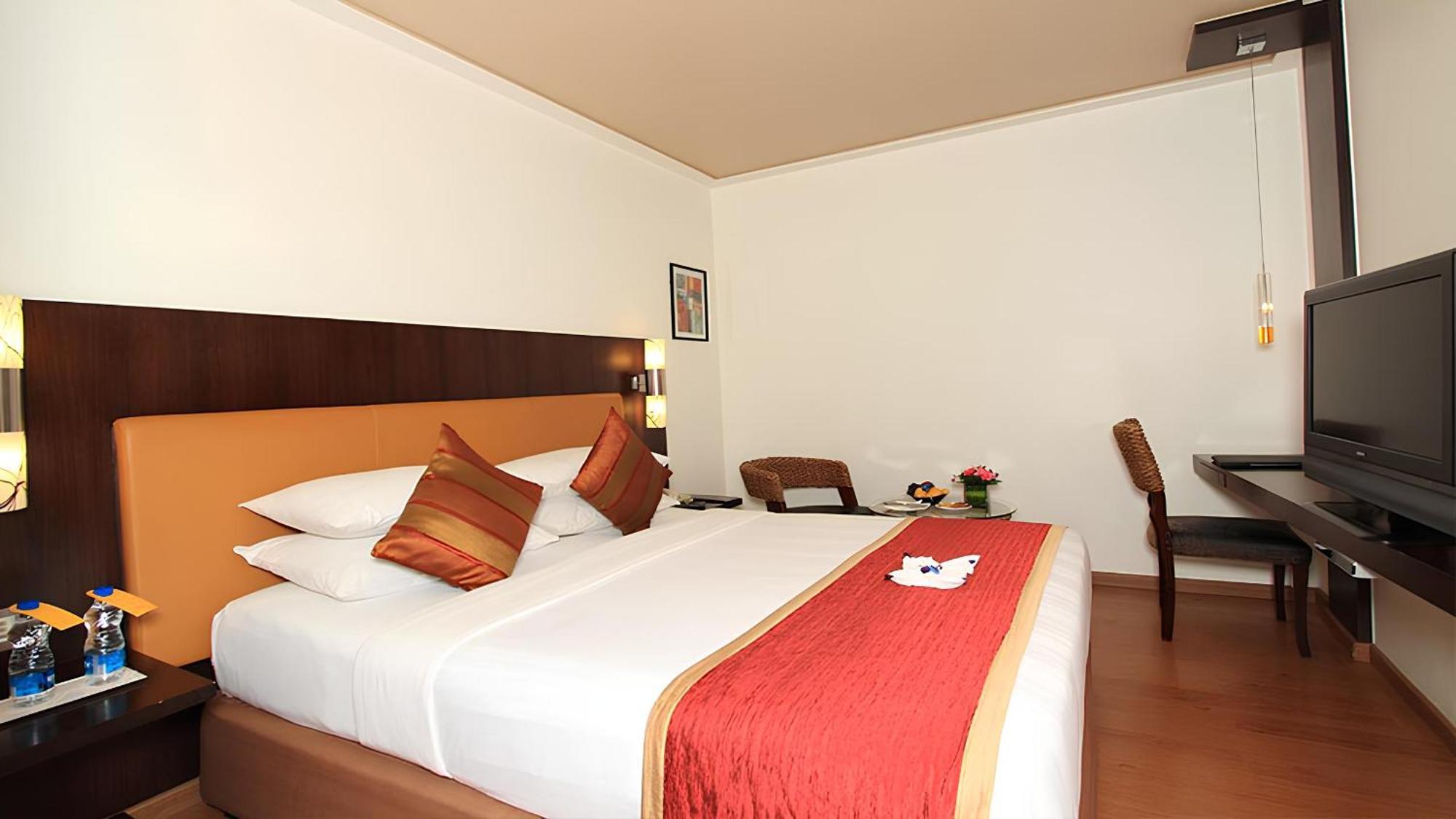 Iris The Business Hotel Bangalore Luaran gambar