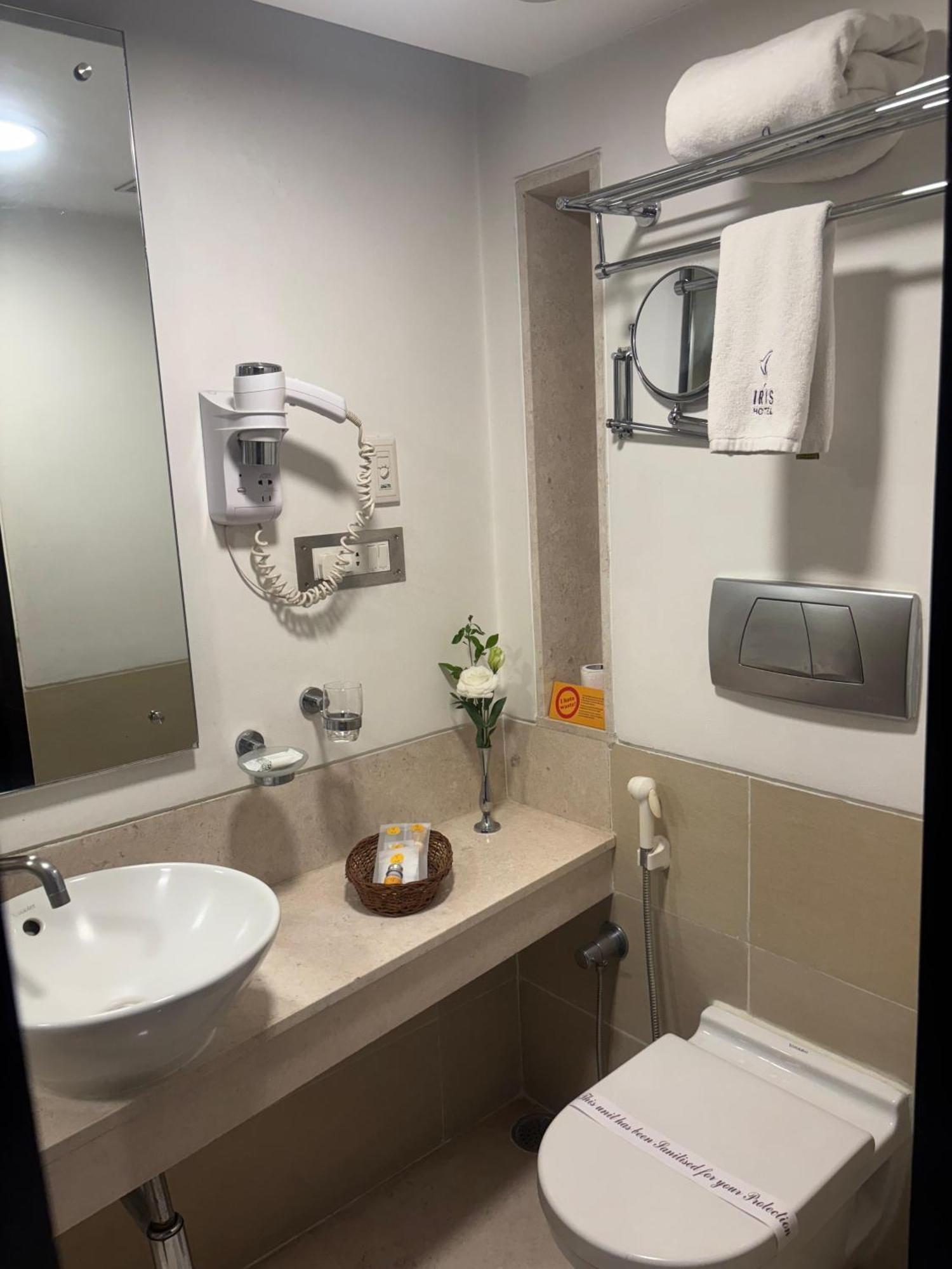 Iris The Business Hotel Bangalore Luaran gambar